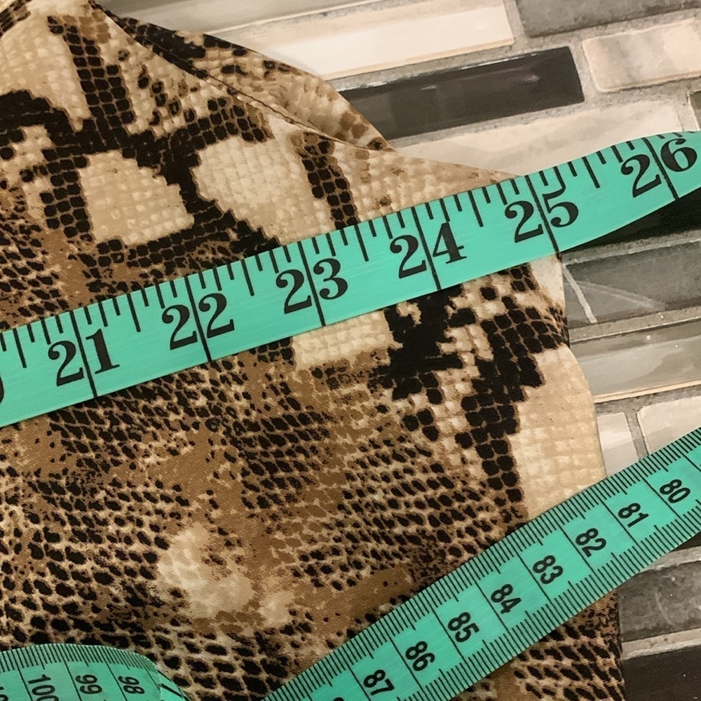2X COMO BLACK Snake Print Sleeveless Cowel Neck Top - Picture 5 of 9